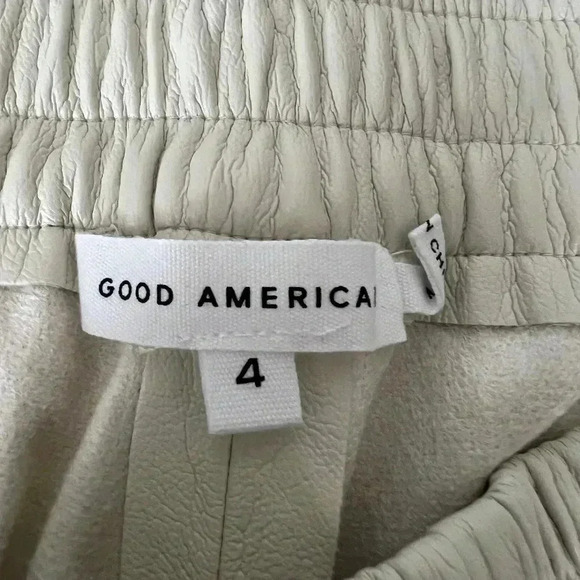 Good American Better Than Leather Shorts - Picture 4 of 7